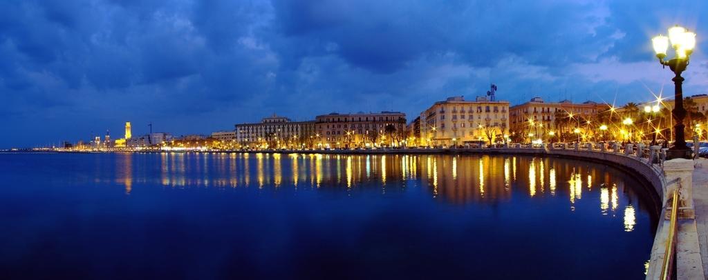 Due Passi Dal Borgo Antico Appartement Bari Kamer foto